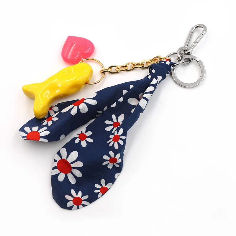 Daisy and Fish Keychain